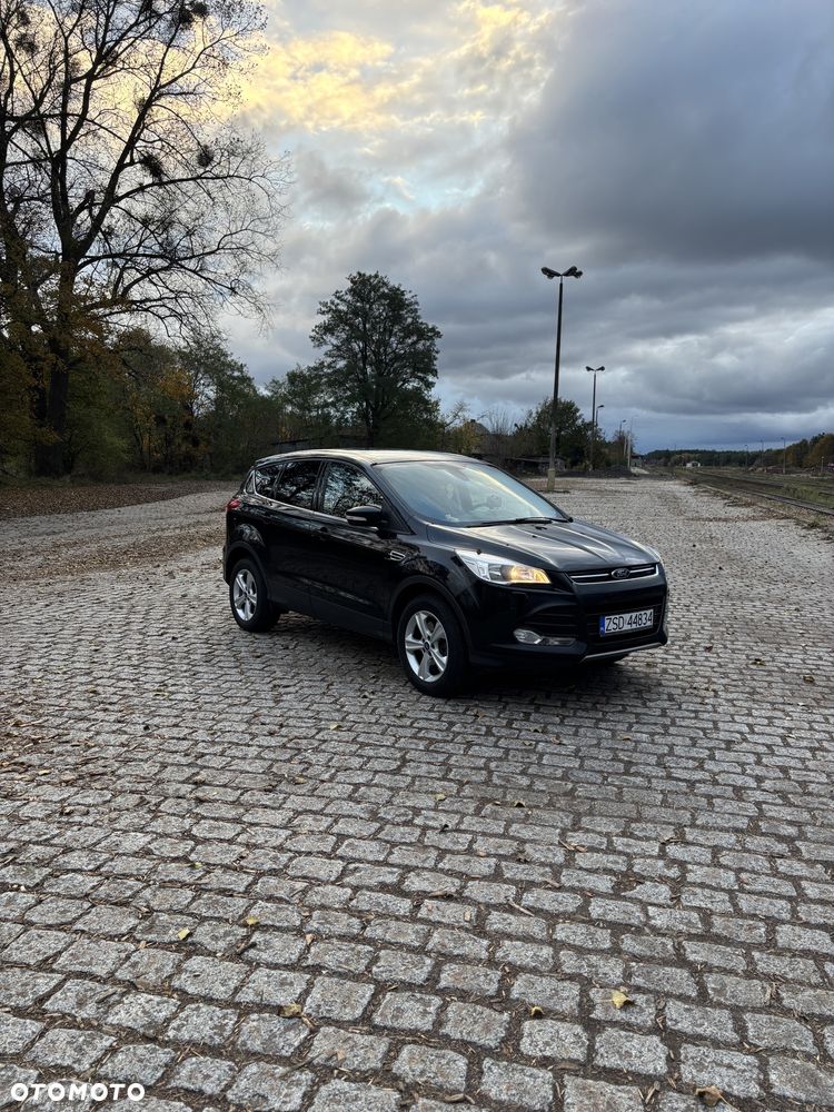 Ford Kuga - 1