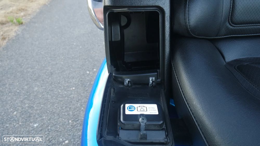 Honda Goldwing SC47E Airbag + Navi - 21