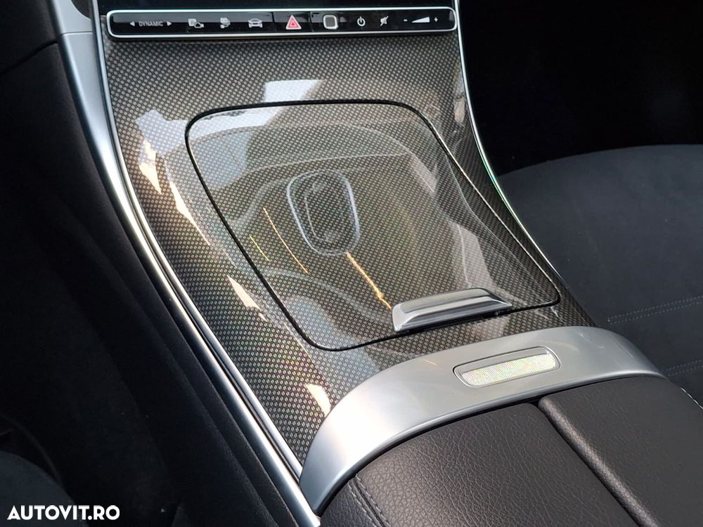 Mercedes-Benz C 400 e 4MATIC 9G-TRONIC - 34