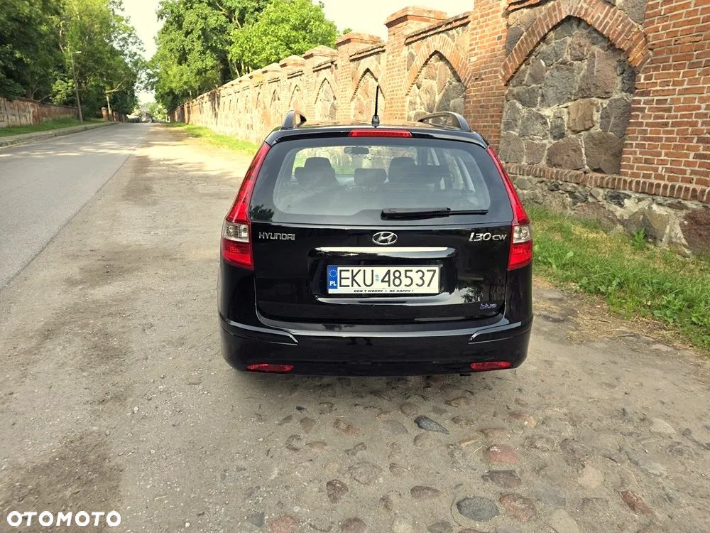 Hyundai i30 1.6 CRDi Base + EU5 - 10