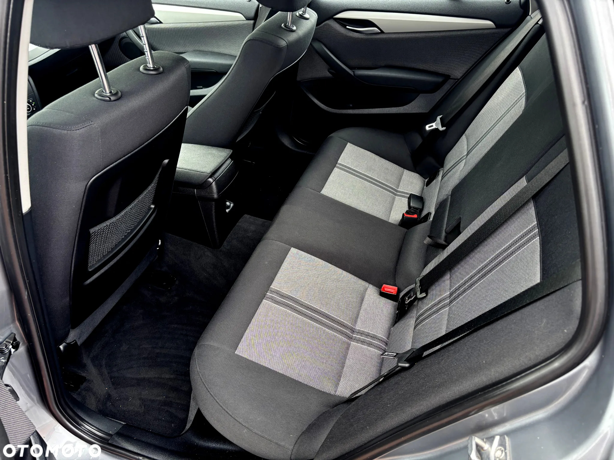 BMW X1 sDrive18d - 16