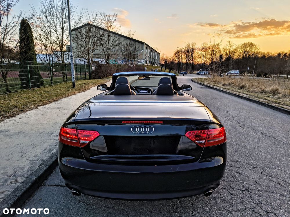 Audi A5 Cabrio - 11