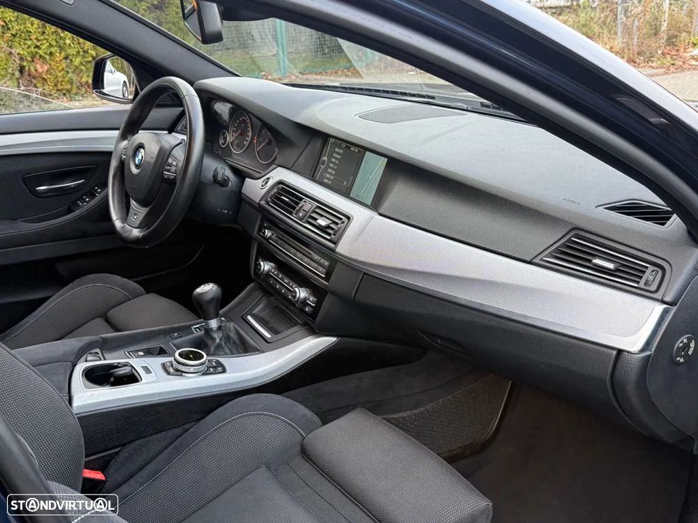 BMW 535 i Pack M - 13