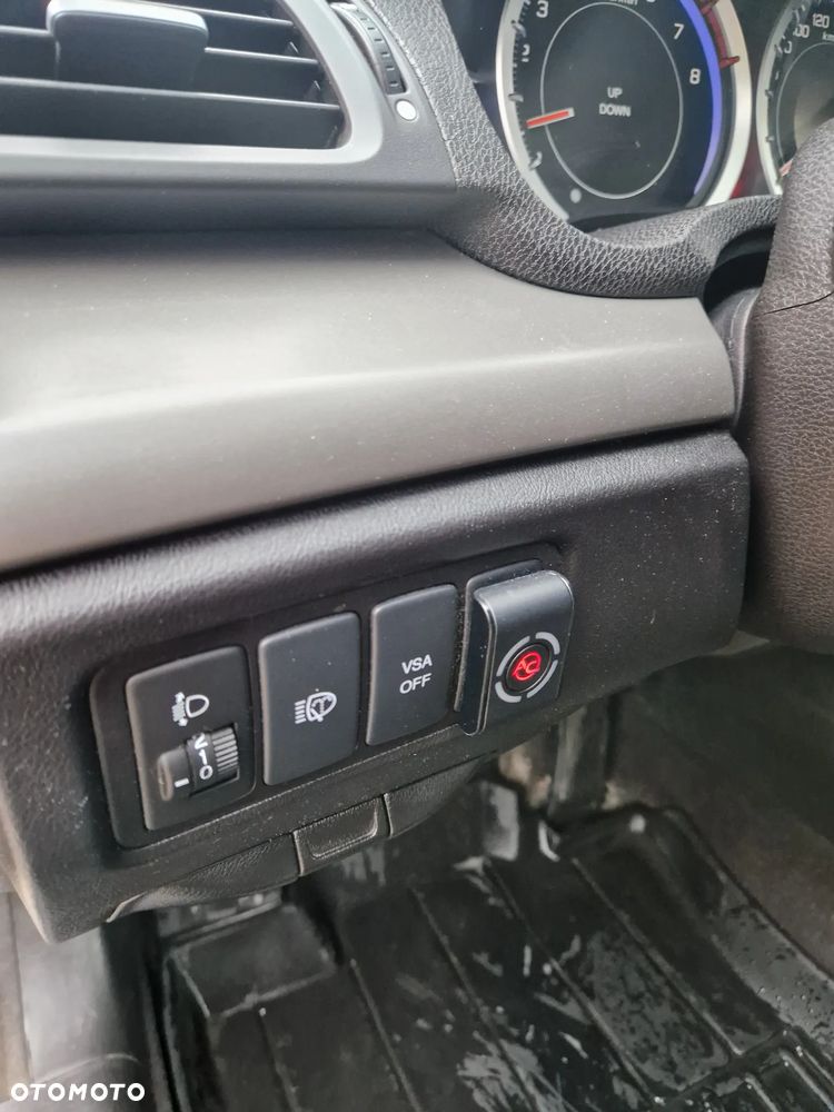 Honda Accord 2.0 Executive - 9