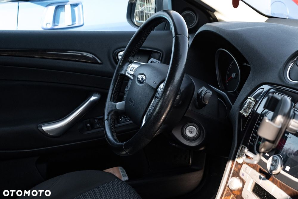 Ford Mondeo 2.0 Trend / Trend+ - 13