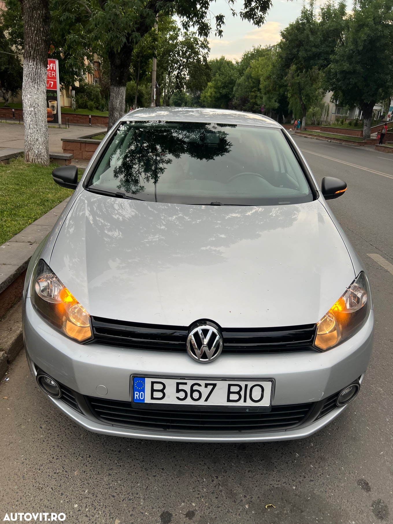 Volkswagen Golf 1.6 TDI DPF 4M BMT Comfortline - 2