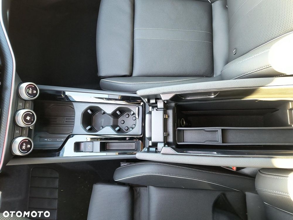Skoda Superb 2.0 TSI Sportline DSG - 32