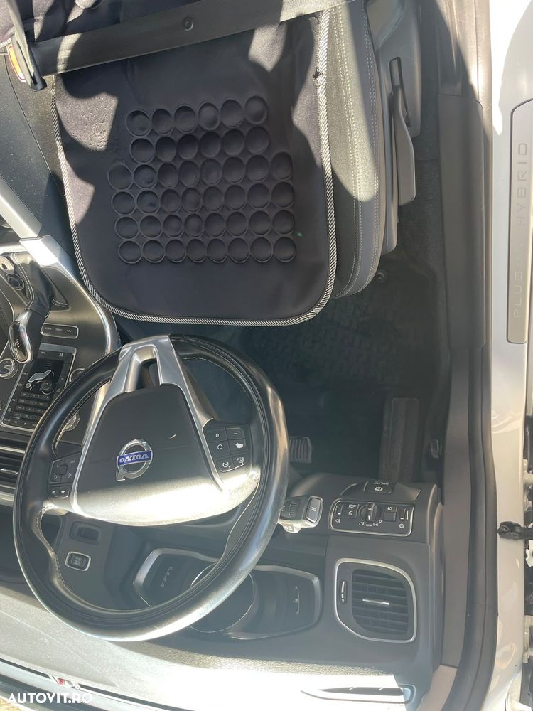 Volvo V60 D5 AWD Kinetic - 3