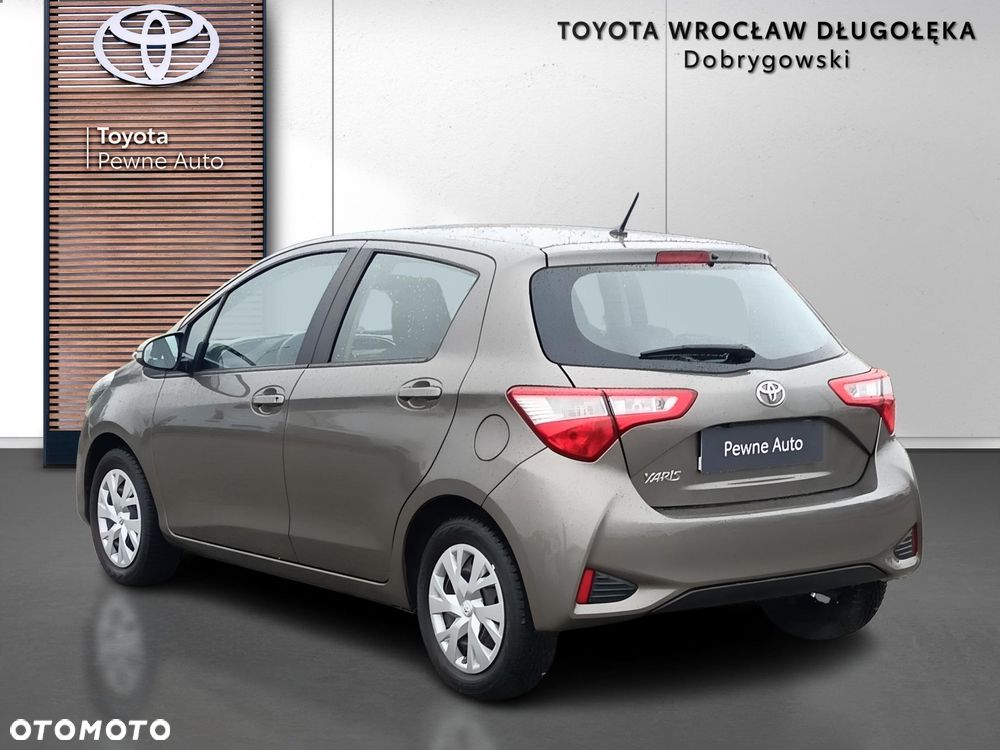 Toyota Yaris - 4