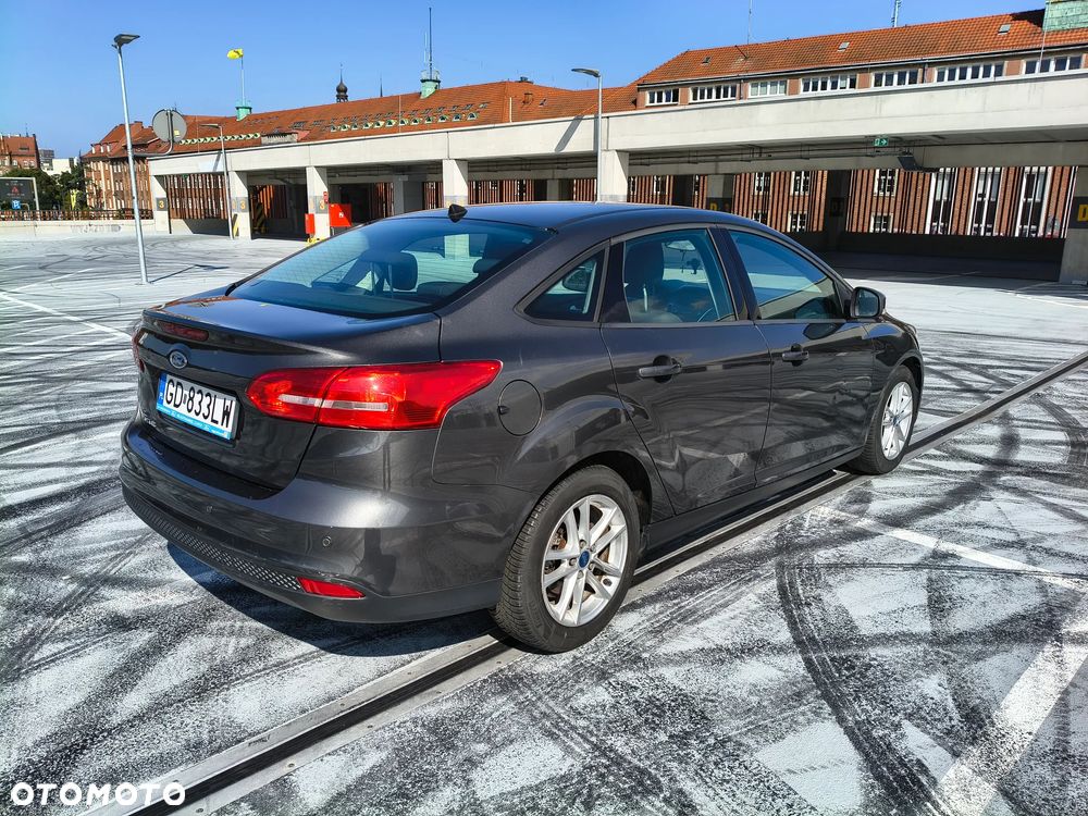 Ford Focus 1.6 Trend - 5