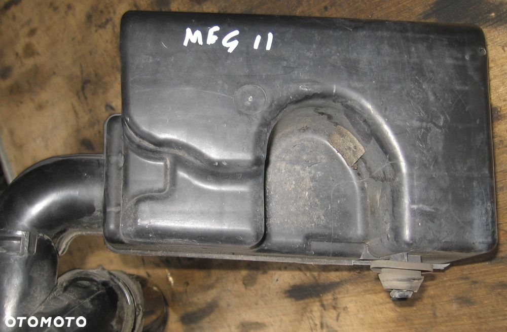 filtr powietrza obudowa rezonator MEGANE II 1.6 16V RENAULT - 4