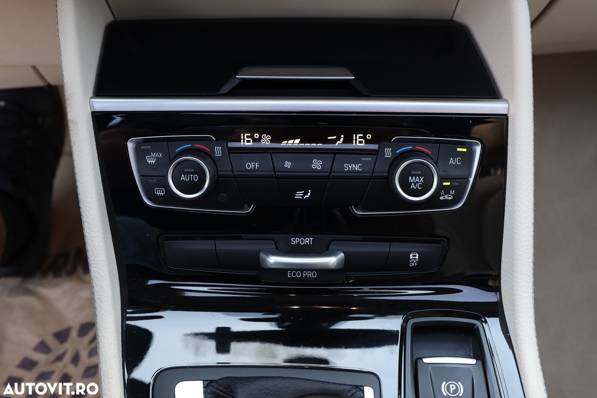 BMW Seria 2 220d Active Tourer Aut. Sport Line - 12