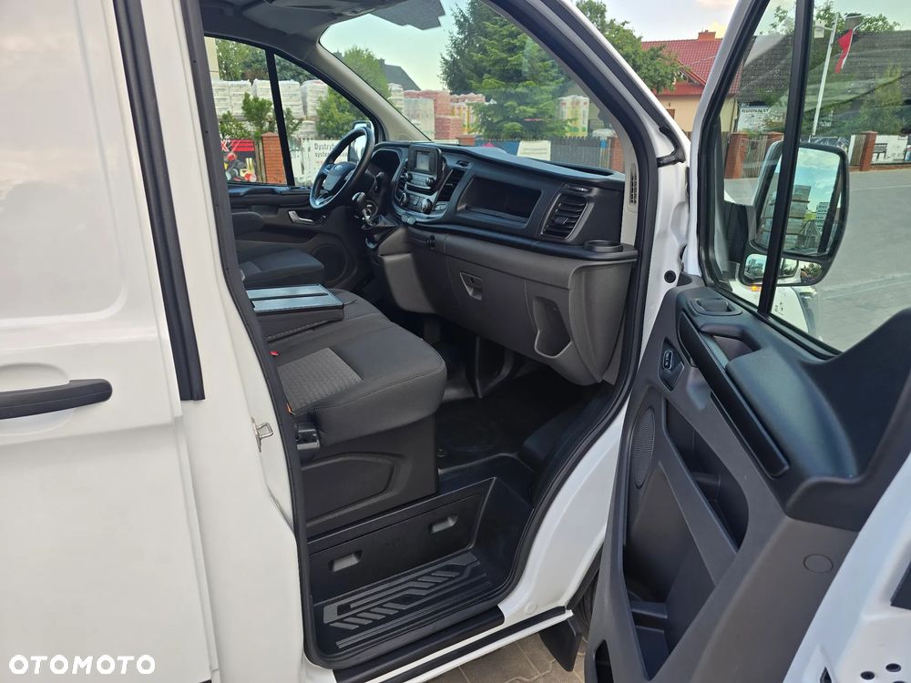 Ford Transit Custom 3 osobowy - 9