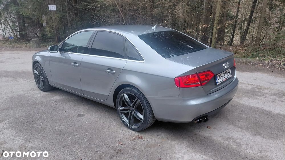 Audi A4 Limousine 2.0 TFSI quattro S tronic Attraction - 5
