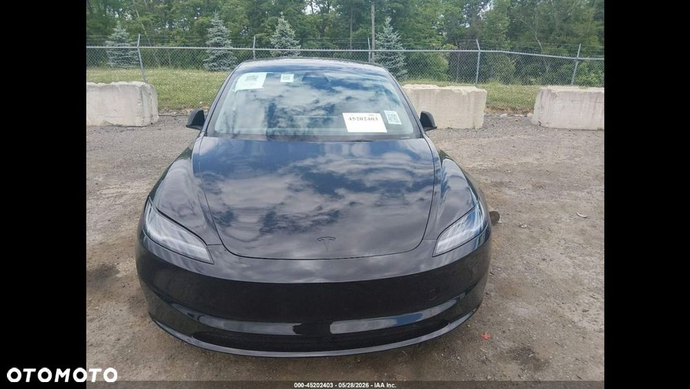 Tesla Model 3 Premium Langstreckenbatterie AWD Dual Motor - 2