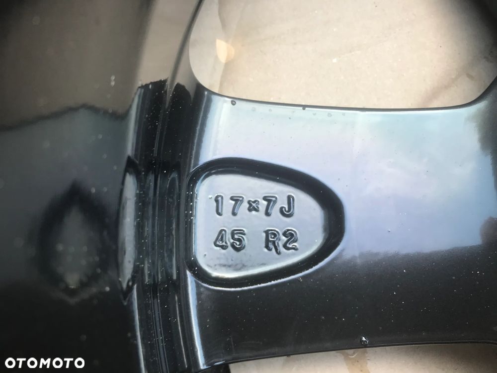 Felgi Toyota Rav4 7x17 5x114,3 ET45 - 3