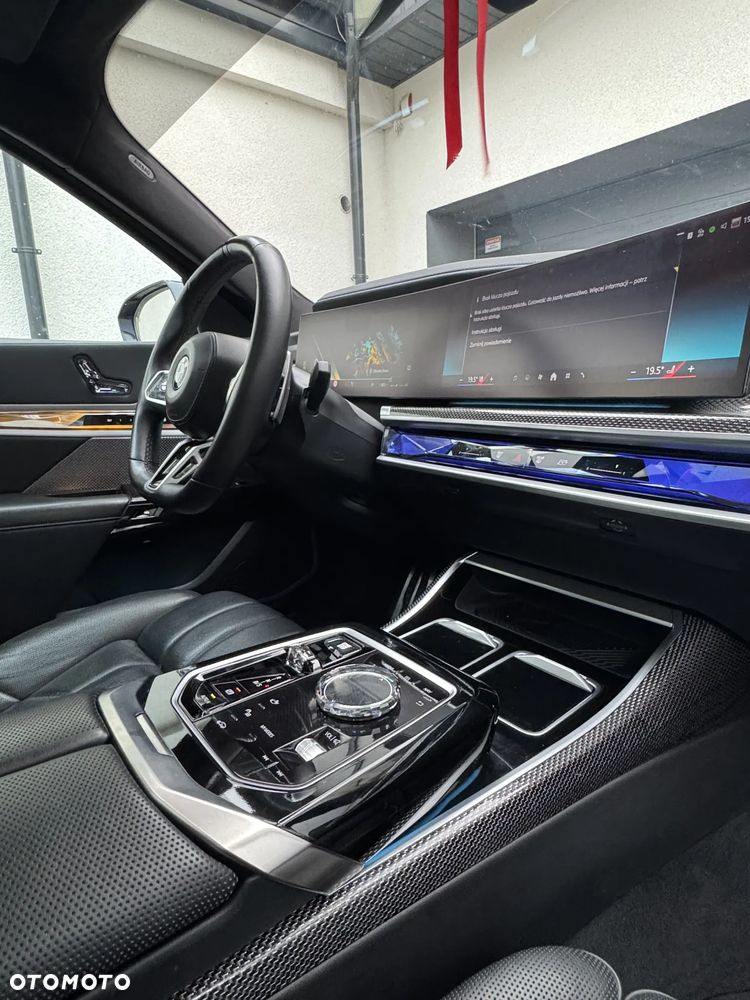 BMW Seria 7 - 17