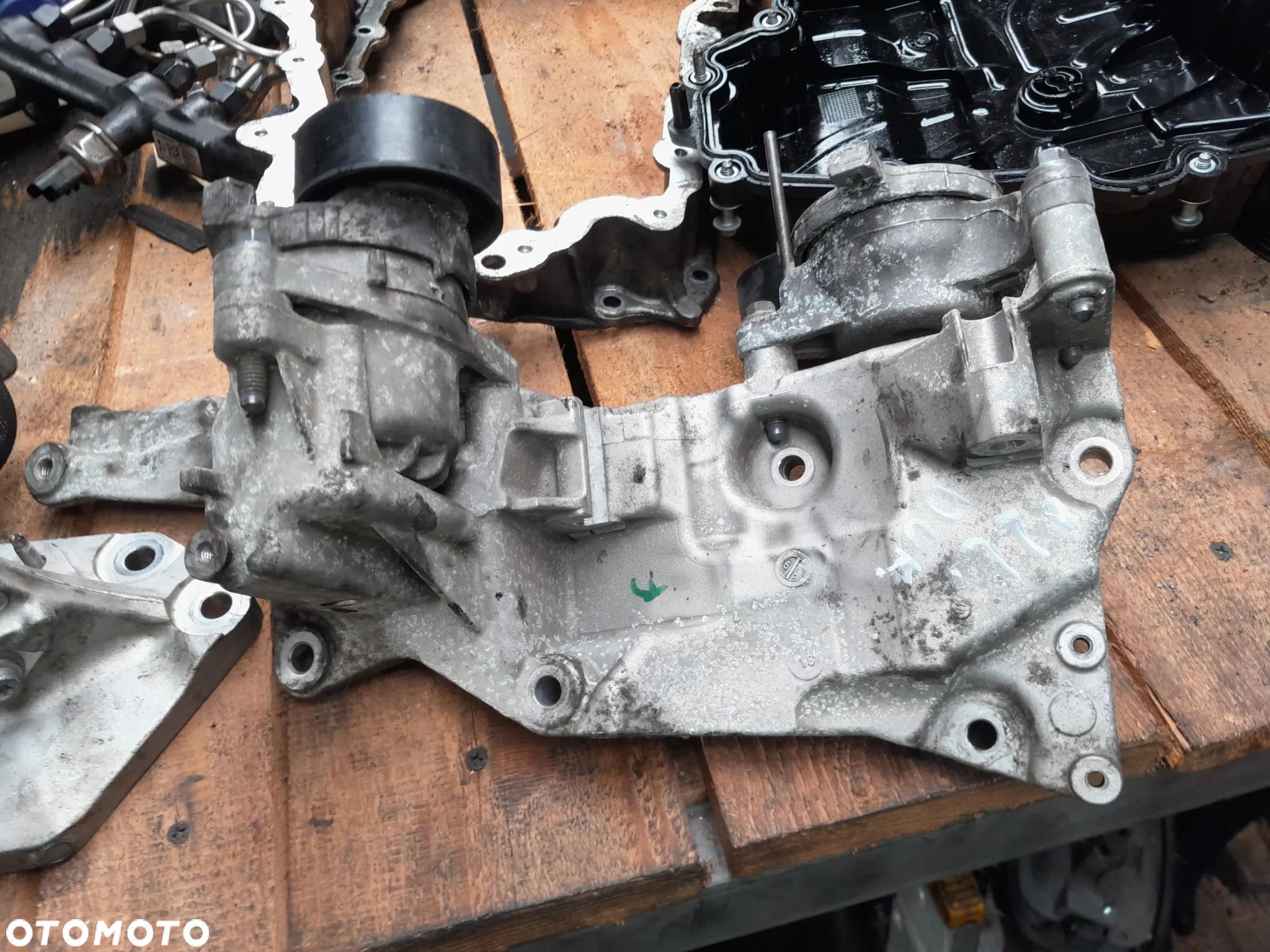 Łapa alternatora Peugeot Boxer 2.0 HDI E6 - 1