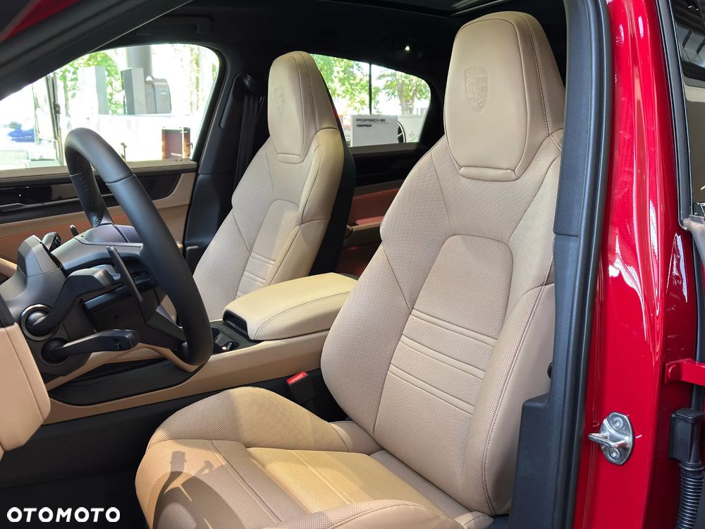 Porsche Cayenne E-Hybrid PHEV Black Edition - 14