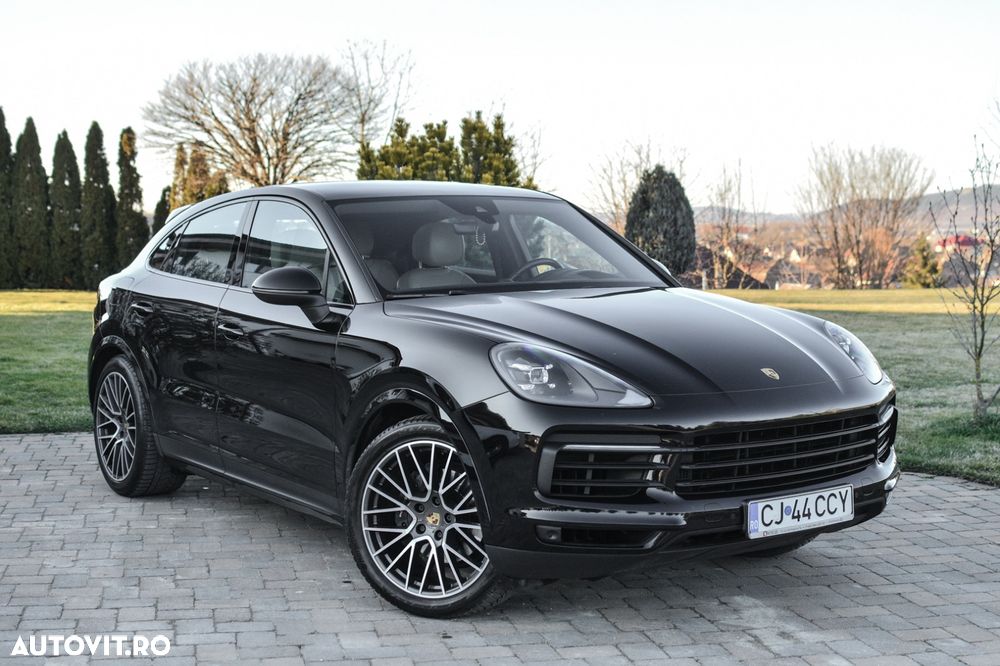 Porsche Cayenne - 1