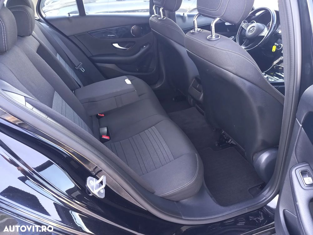 Mercedes-Benz C - 15