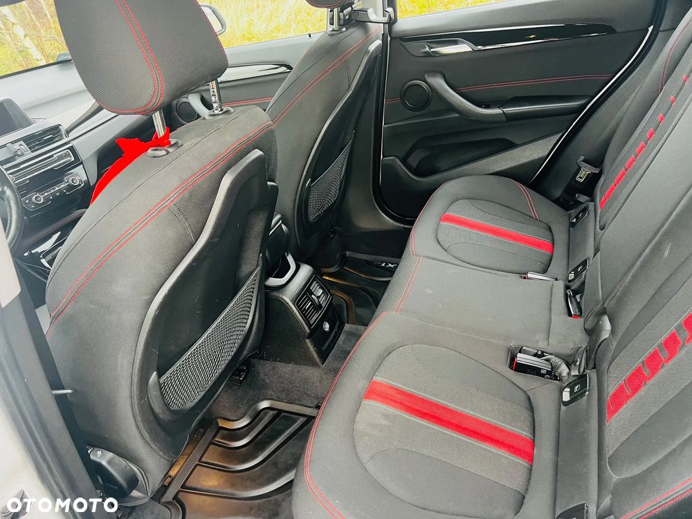 BMW X1 xDrive20i Sport Line - 15