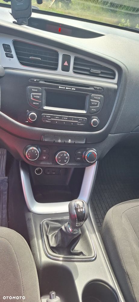 Kia Ceed - 7