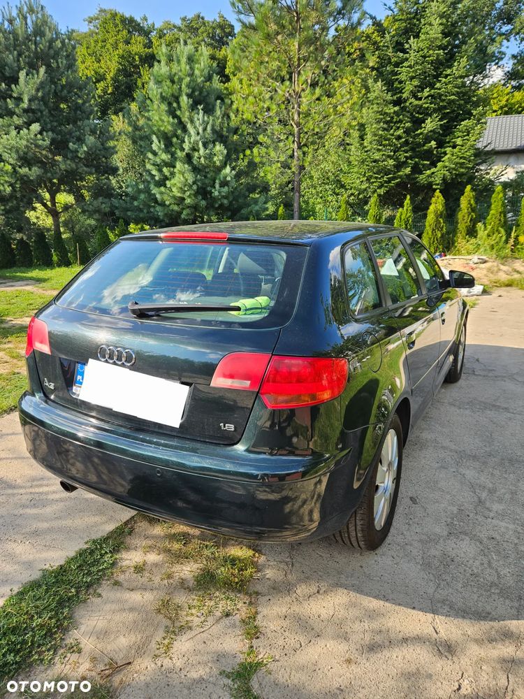 Audi A3 1.6 Attraction - 4