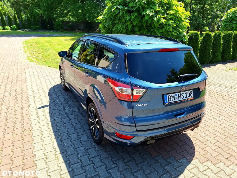 Ford Kuga 1.5 EcoBoost 2x4 ST-Line - 6