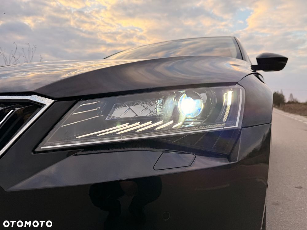Skoda Superb 2.0 TSI 4x4 DSG L&K - 11