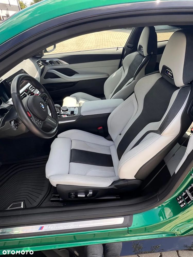 BMW M4 Competition M xDrive sport - 31