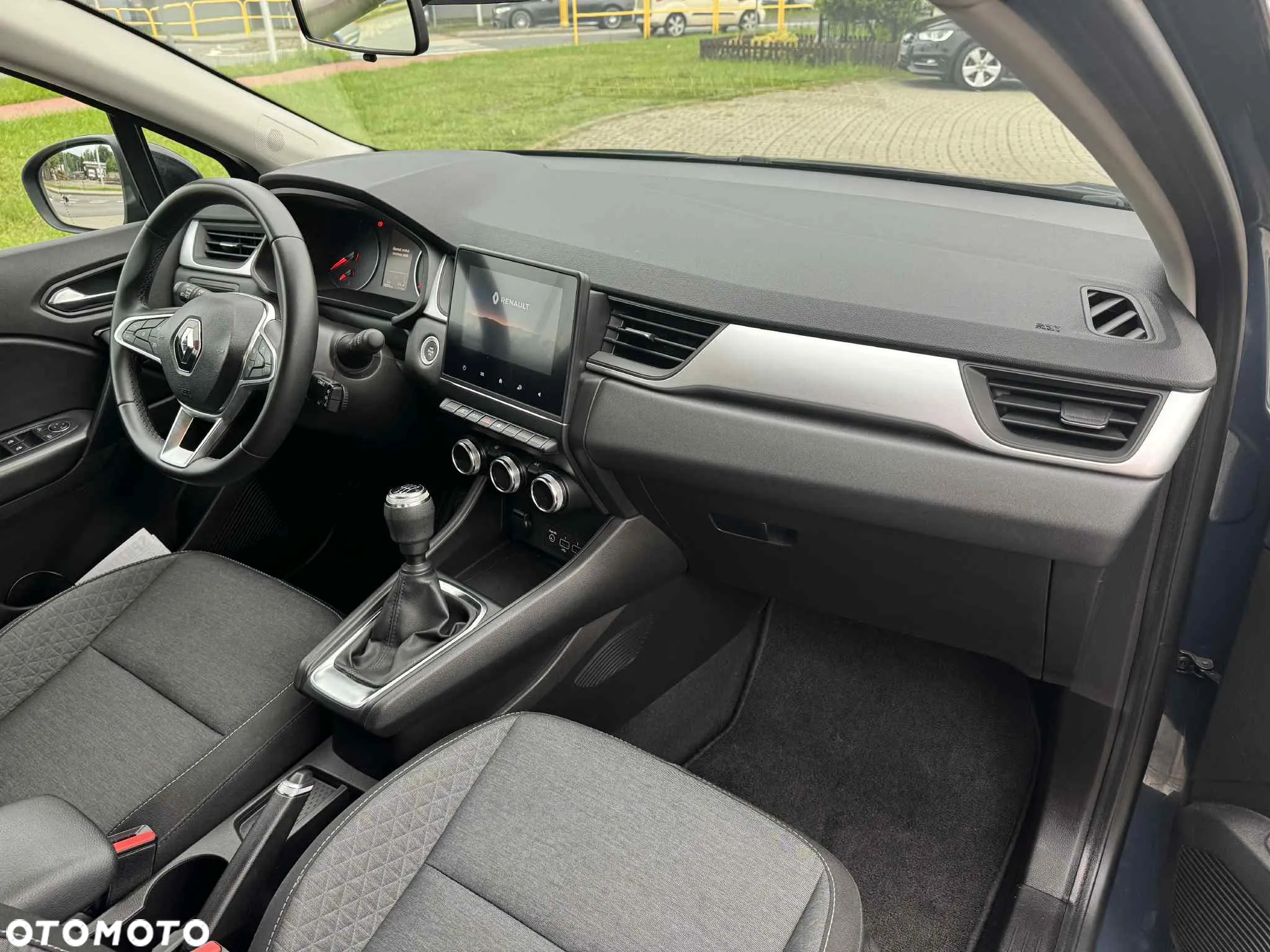 Renault Captur - 11