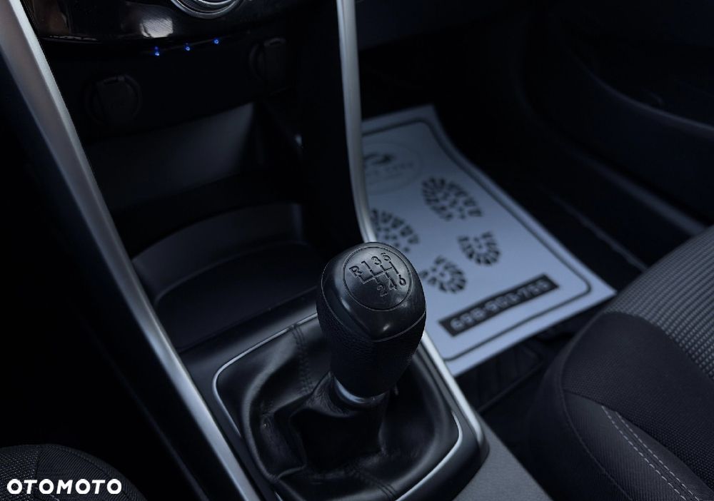 Hyundai i30 1.4 Fifa World Cup Edition - 30