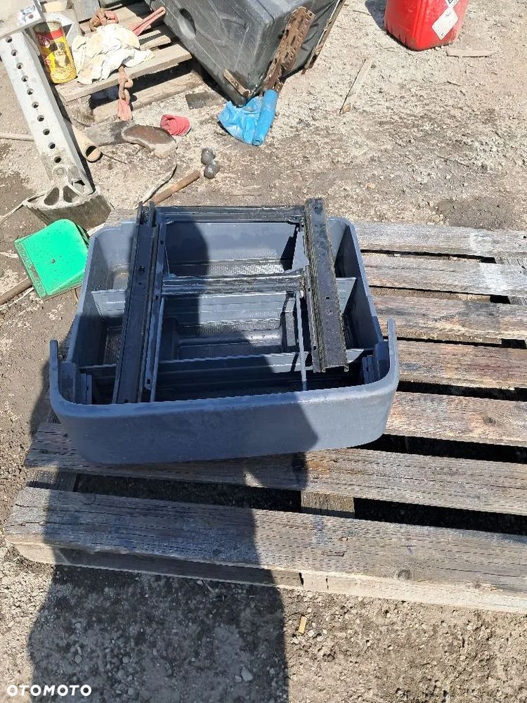 Schowek pod łóżko kpl. szuflada Scania R razem z prowadnicą - 1