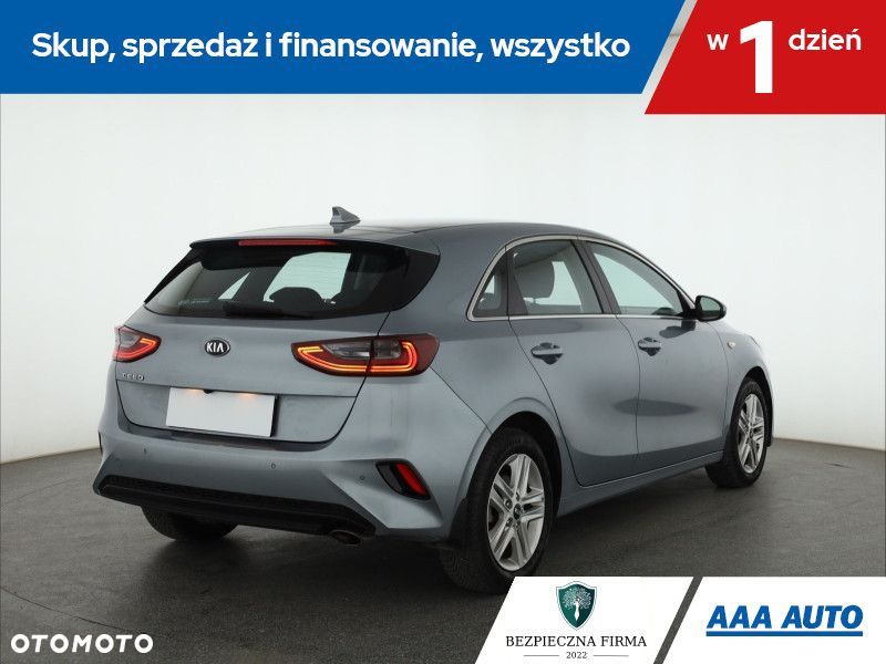 Kia Ceed - 7