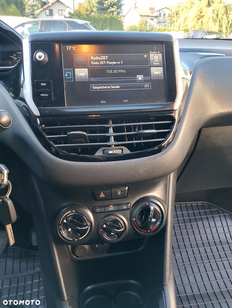 Peugeot 208 - 7