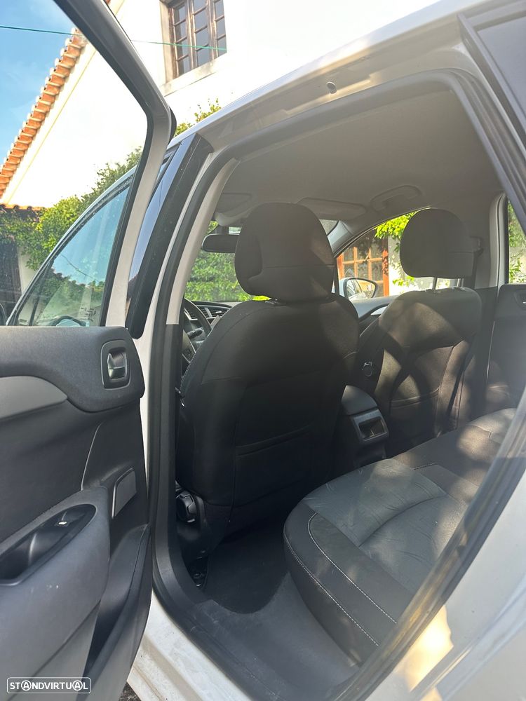 Citroën C4 1.6 HDi Collection - 3