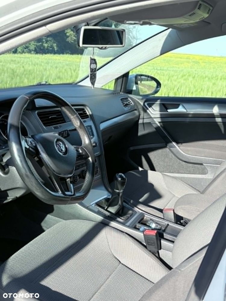 Volkswagen Golf 1.6 TDI Comfortline - 13