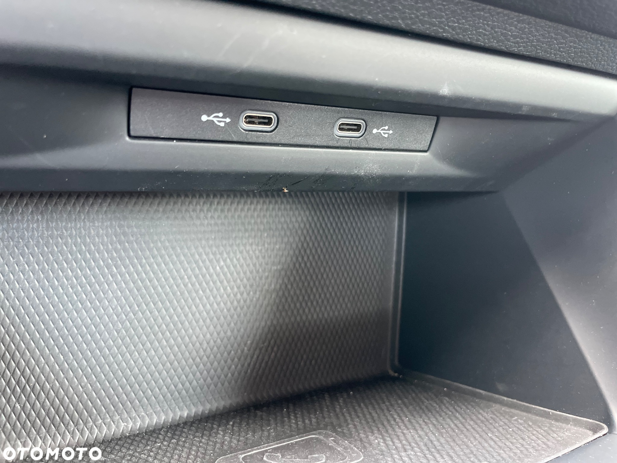 Volkswagen Golf VIII 1.5 TSI EVO Life - 34