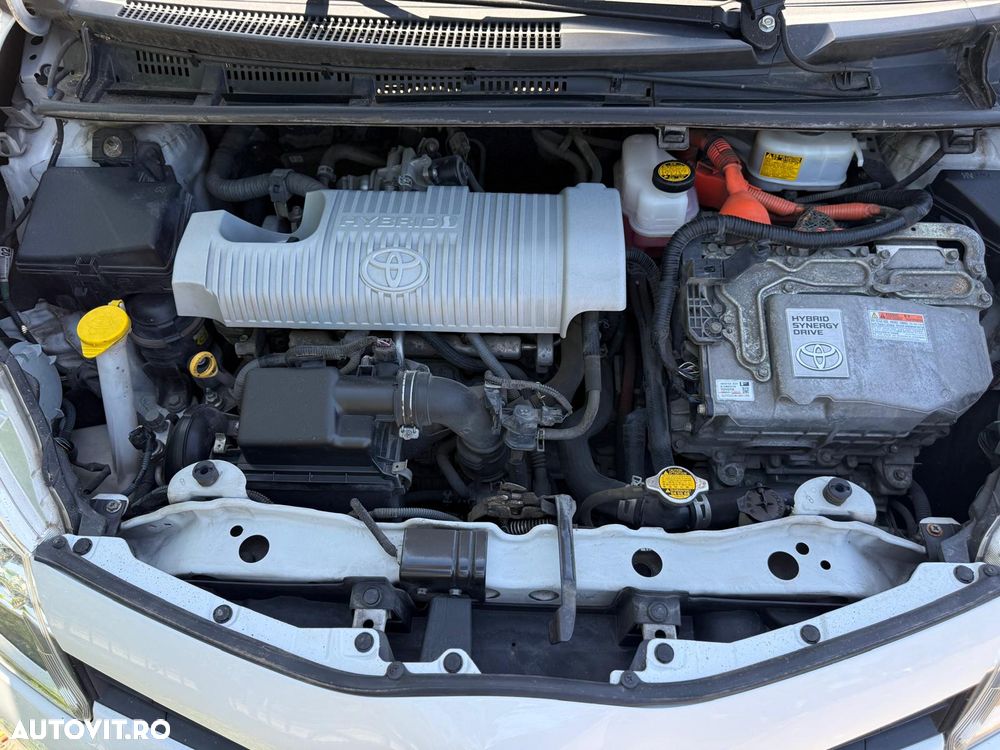 Toyota Yaris 1.5 VVT-i HSD Sol - 8