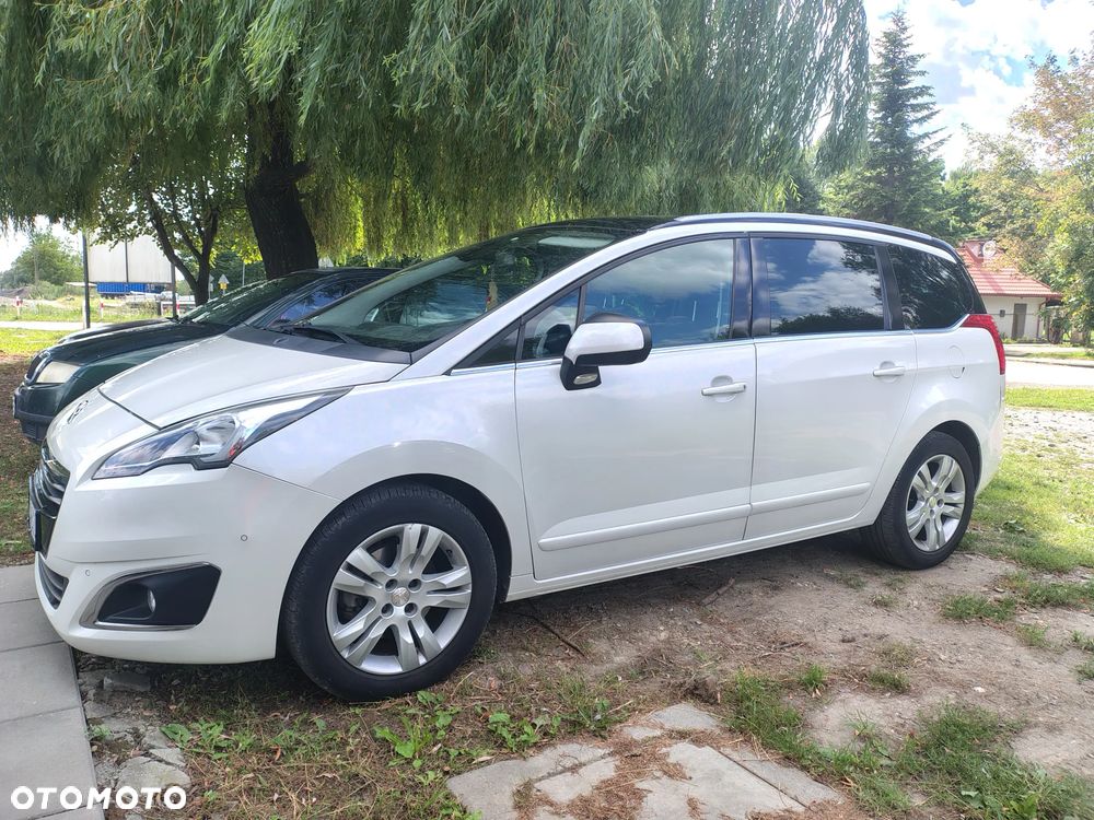 Peugeot 5008 2016 photo 5