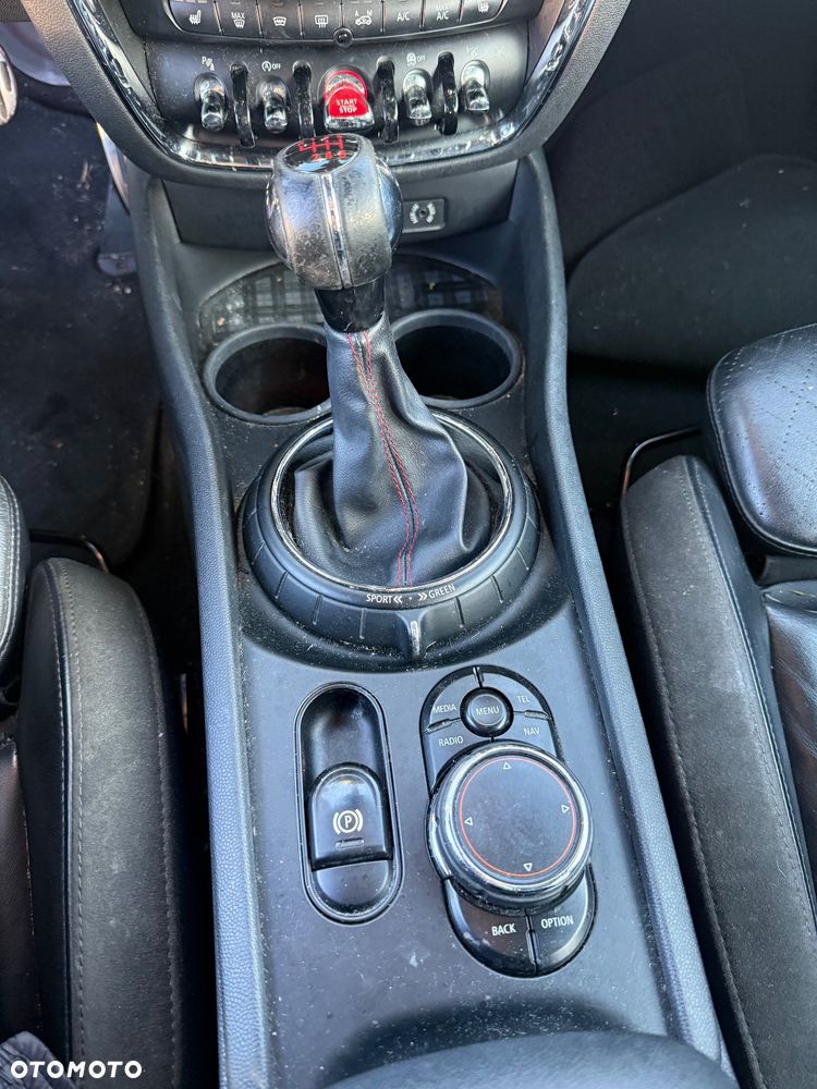 MINI Clubman Cooper SD - 14