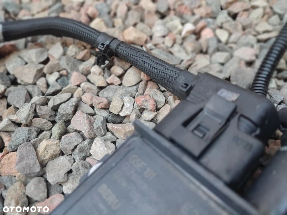 BMW E46 / E60 / E90 / E87 / E83  ORYGINALNY STEROWNIK ŚWIEC ŻAROWYCH + WIĄZKA DO SILNIKÓW GAMY M47D20 ( 150KM / 163KM ) 2.0D / 1.8D BERU O NR.  12 21 7 786 821 /  12 21 7 801 200 OEM SPRAWNY W 100% NUMERY BERU E2110022358 - 20