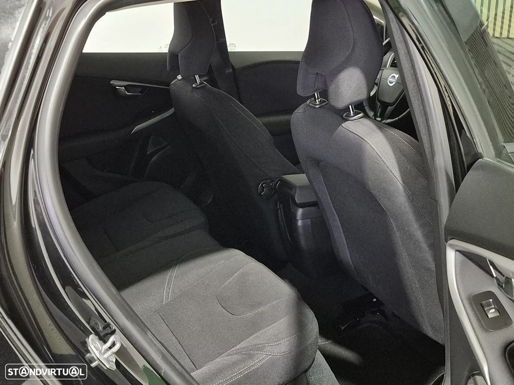 Volvo V40 1.6 D2 Eco Momentum - 19