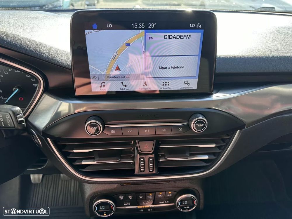 Ford Focus 1.0 EcoBoost S&S TITANIUM - 26