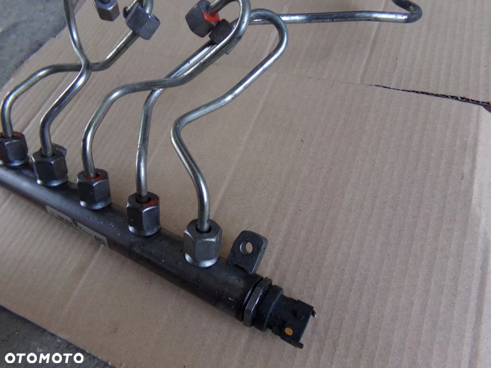 Listwa Wtryskiwaczy Renault Opel 1.6 dCI 175214823R - 3