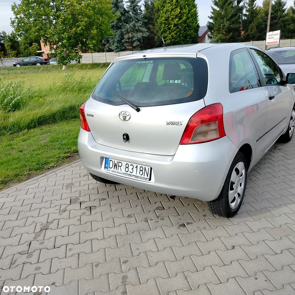 Toyota Yaris 1.0 Luna A/C - 10