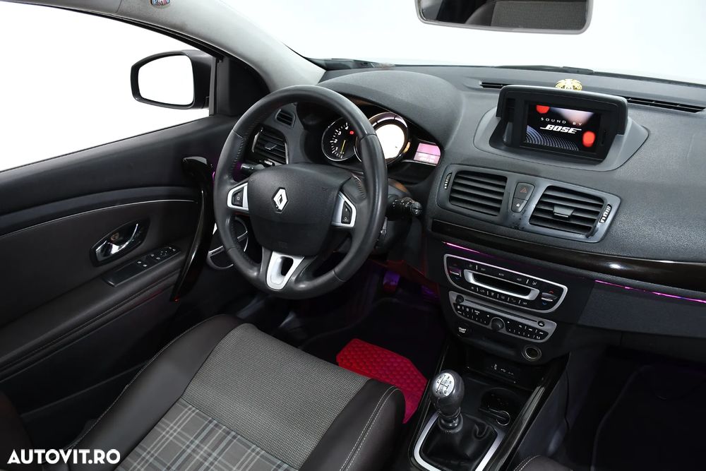 Renault Megane dCi 130 FAP Bose Edition - 4