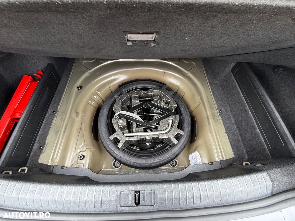 Volkswagen Passat 2.0 TDI DSG Highline - 26