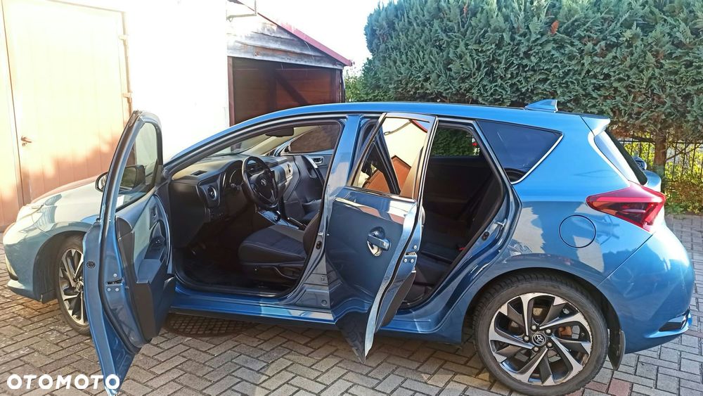 Toyota Auris 1.8 HSD Luna - 3